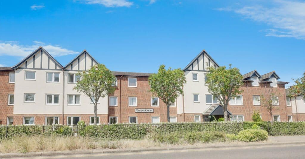 Residential Investment: Vacant One Bedroom First Floor Apartment