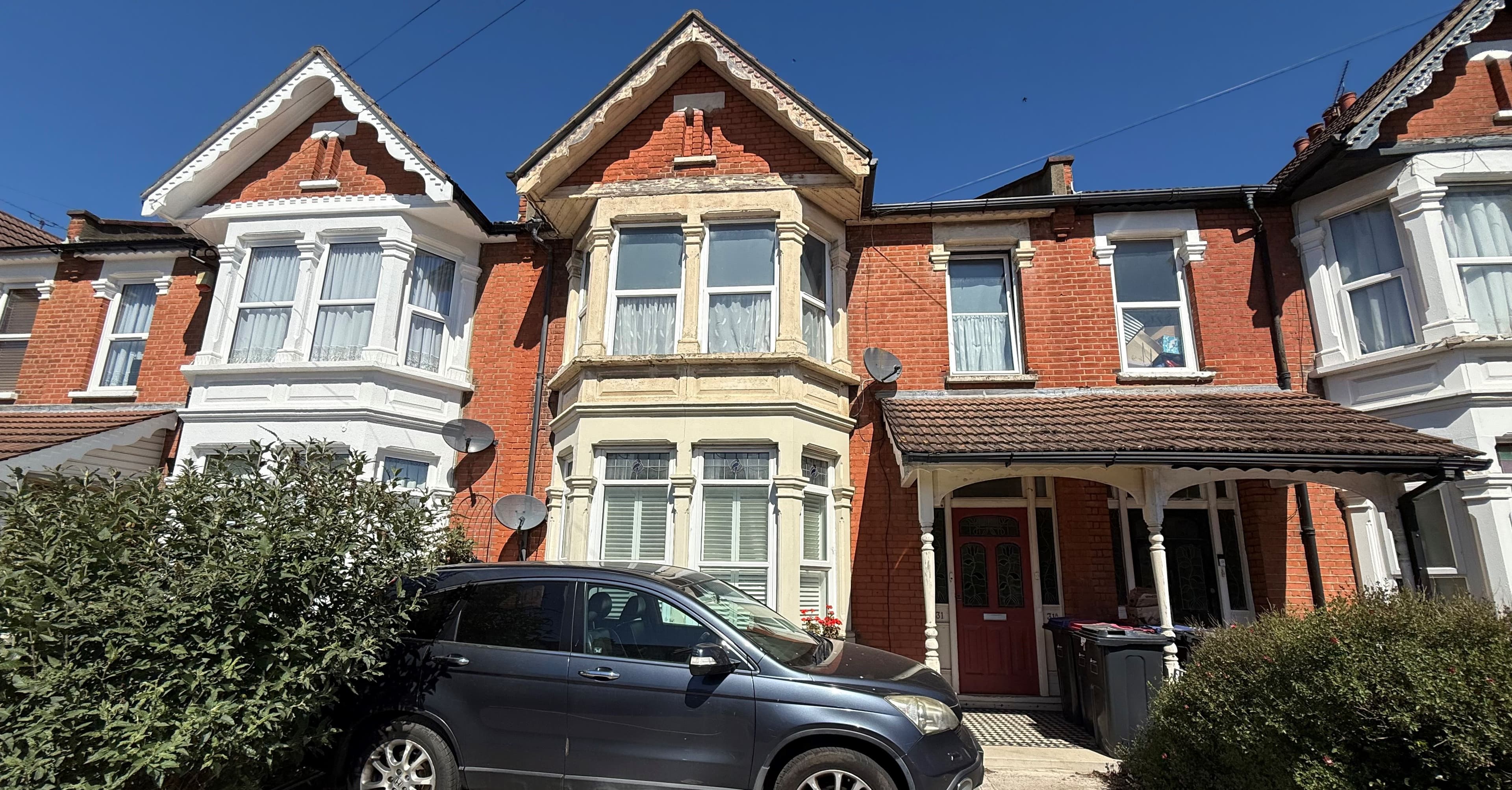 Buy to Let Investment: Leasehold Two Bedroom First Floor Flat