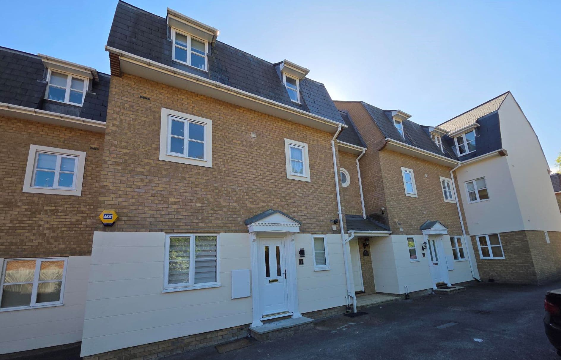 Vacant Leasehold One Bedroom First Floor Apartment