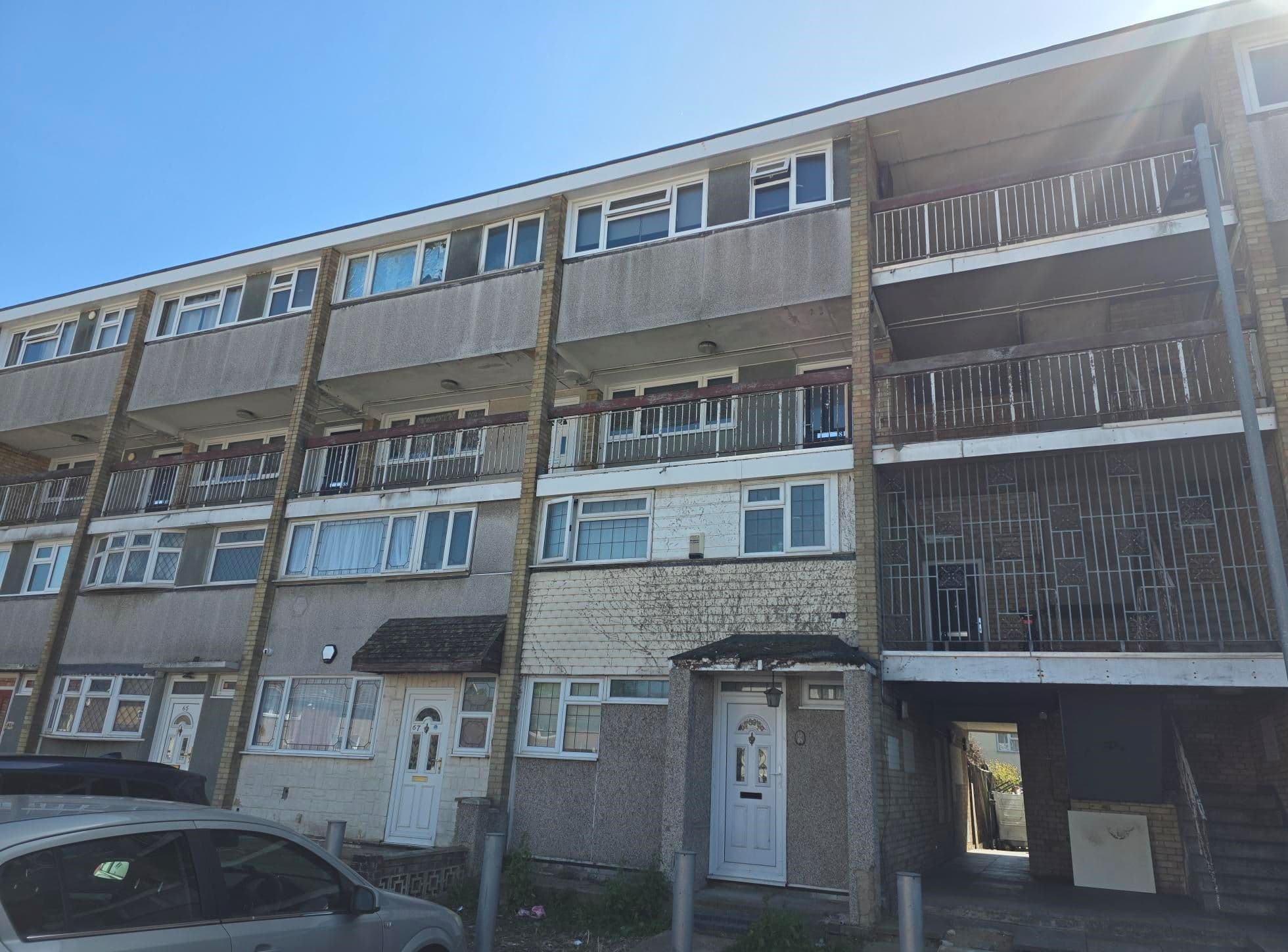 Leasehold Split Level Three Bedroom Maisonette