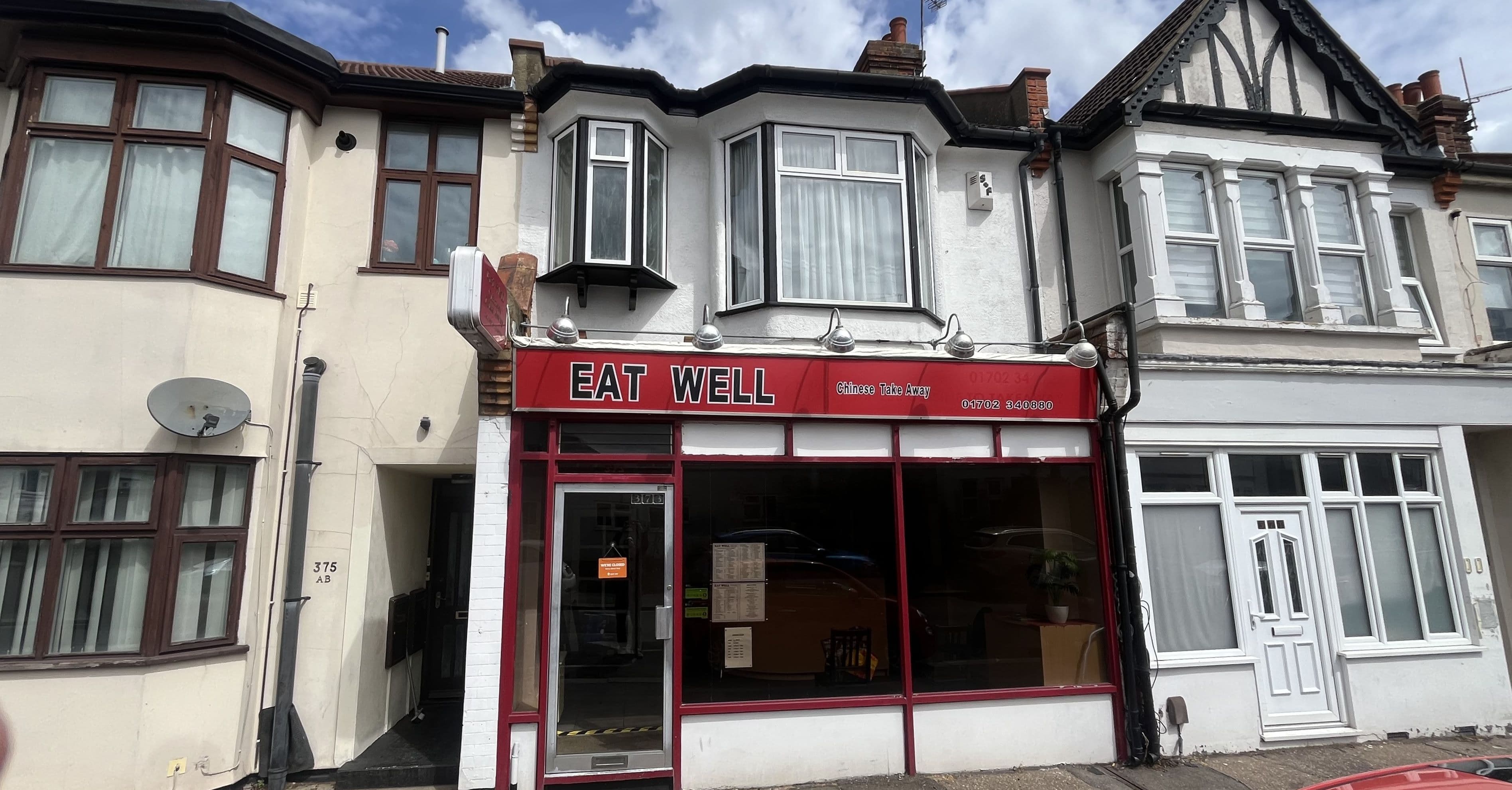 Mixed Use Investment: Freehold Vacant Mid Terrace Property