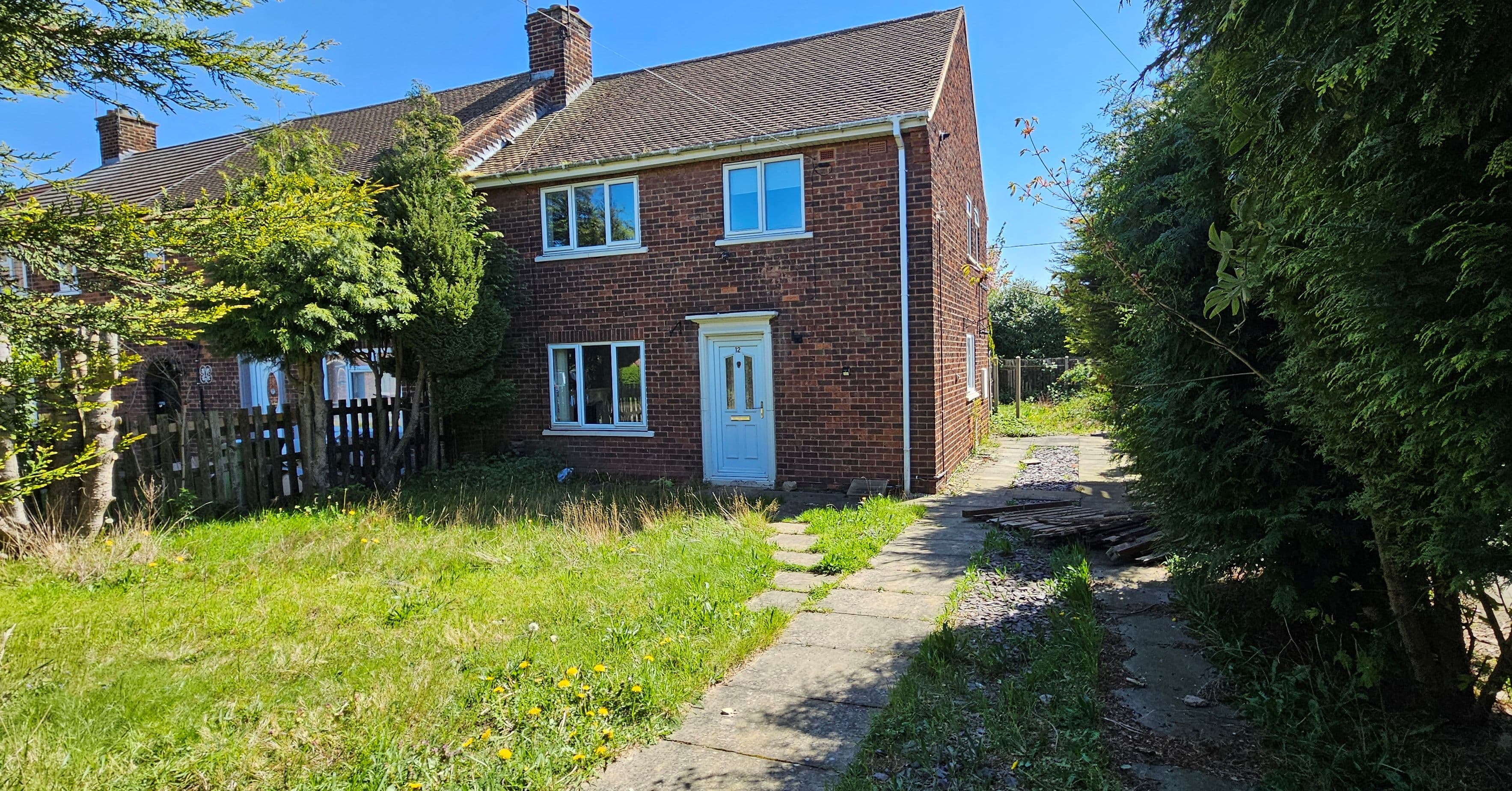 Vacant Three Bedroom End Terraced House with Driveway