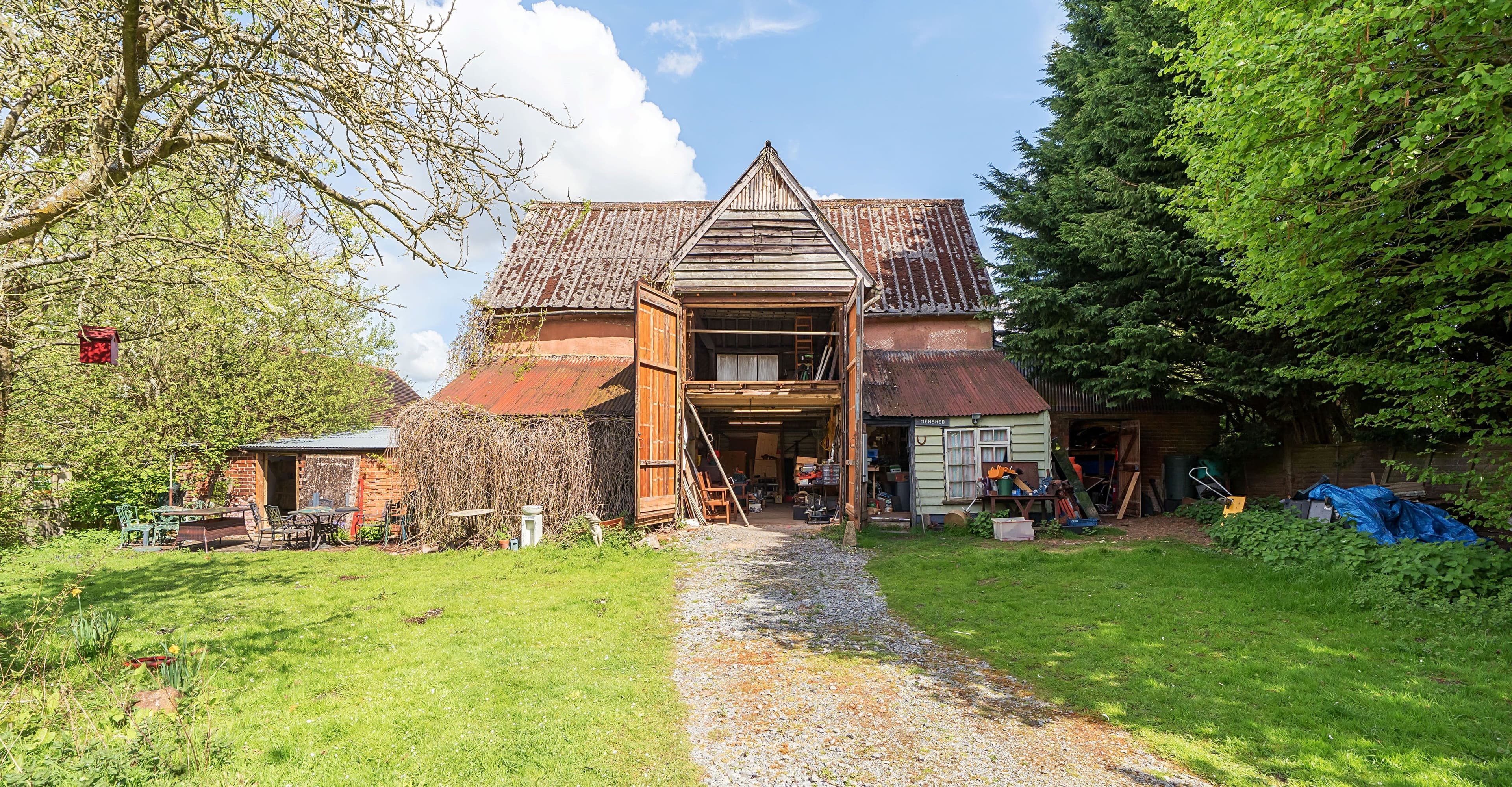 Development Opportunity: Detached Barn with Planning Permission