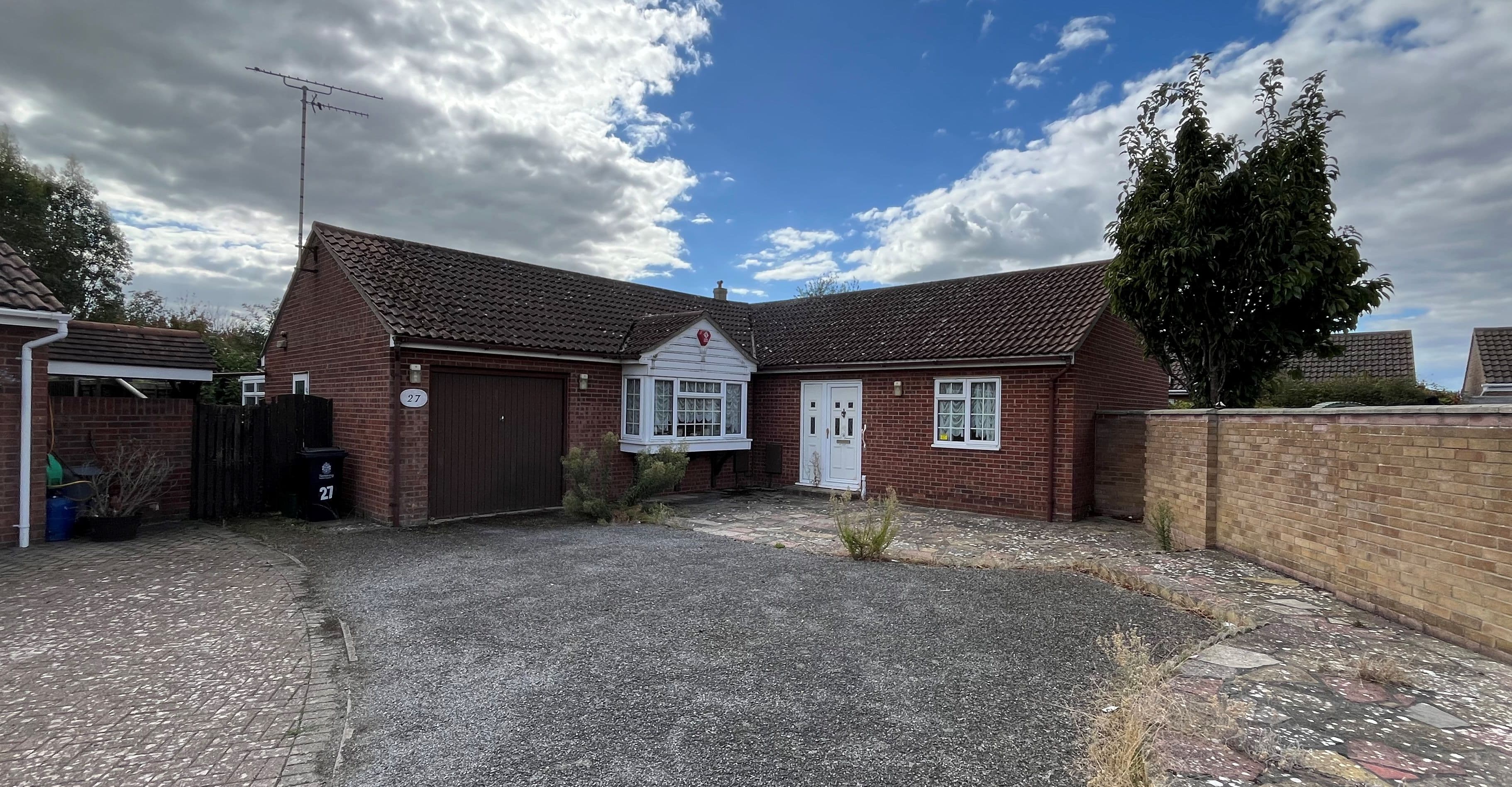 Refurbishment Opportunity: A Substantial 3 Bedroom Detached Bungalow