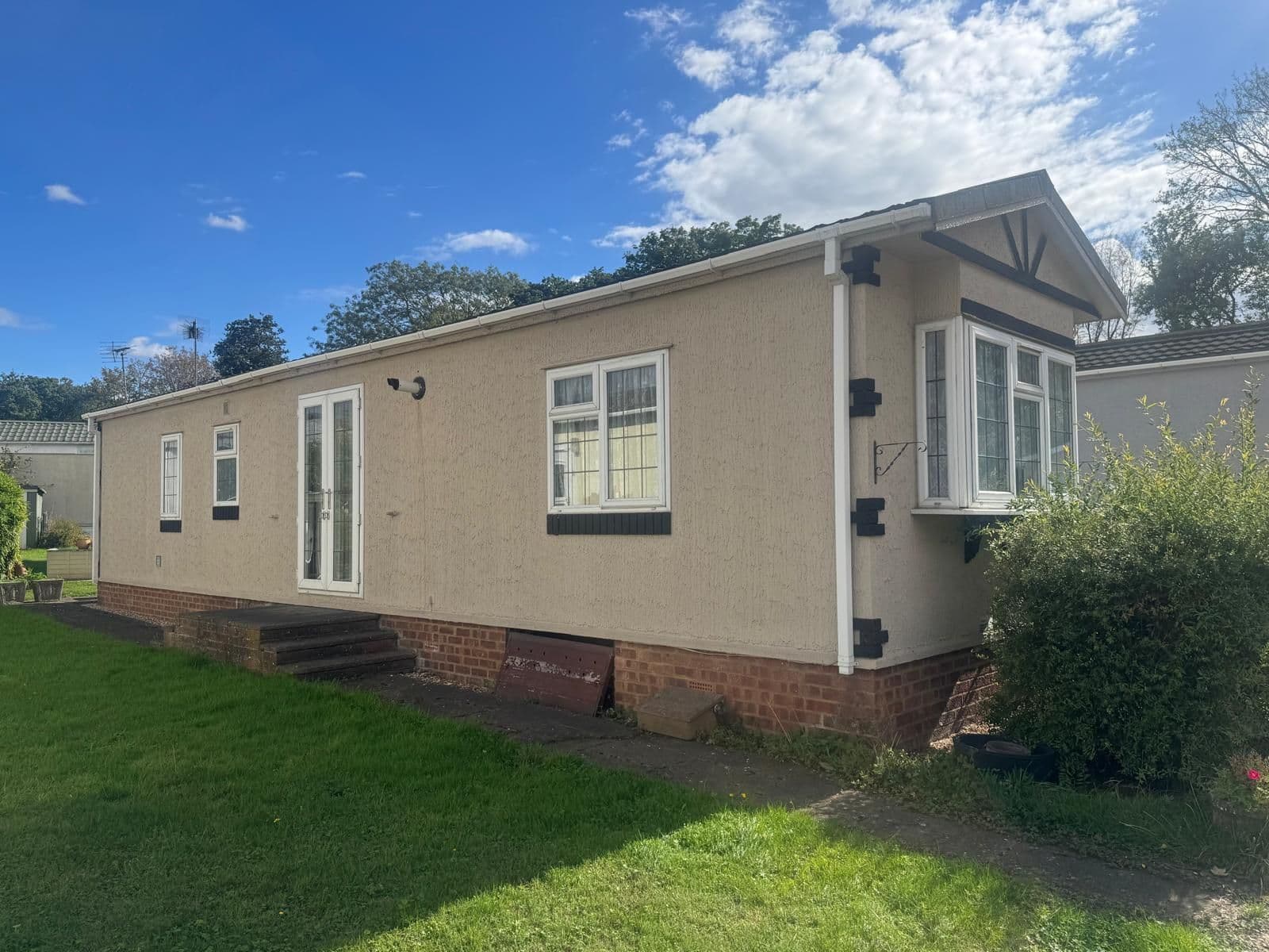Park Home: A Vacant 1 Bedroom Residential Park Home