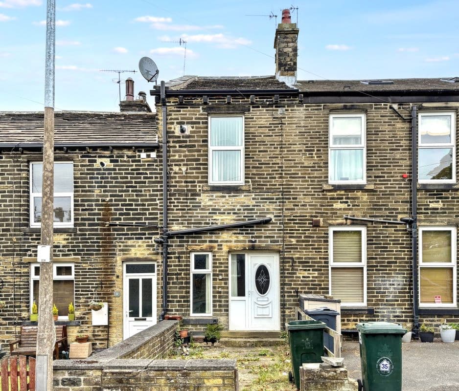Freehold House Vacant Possession