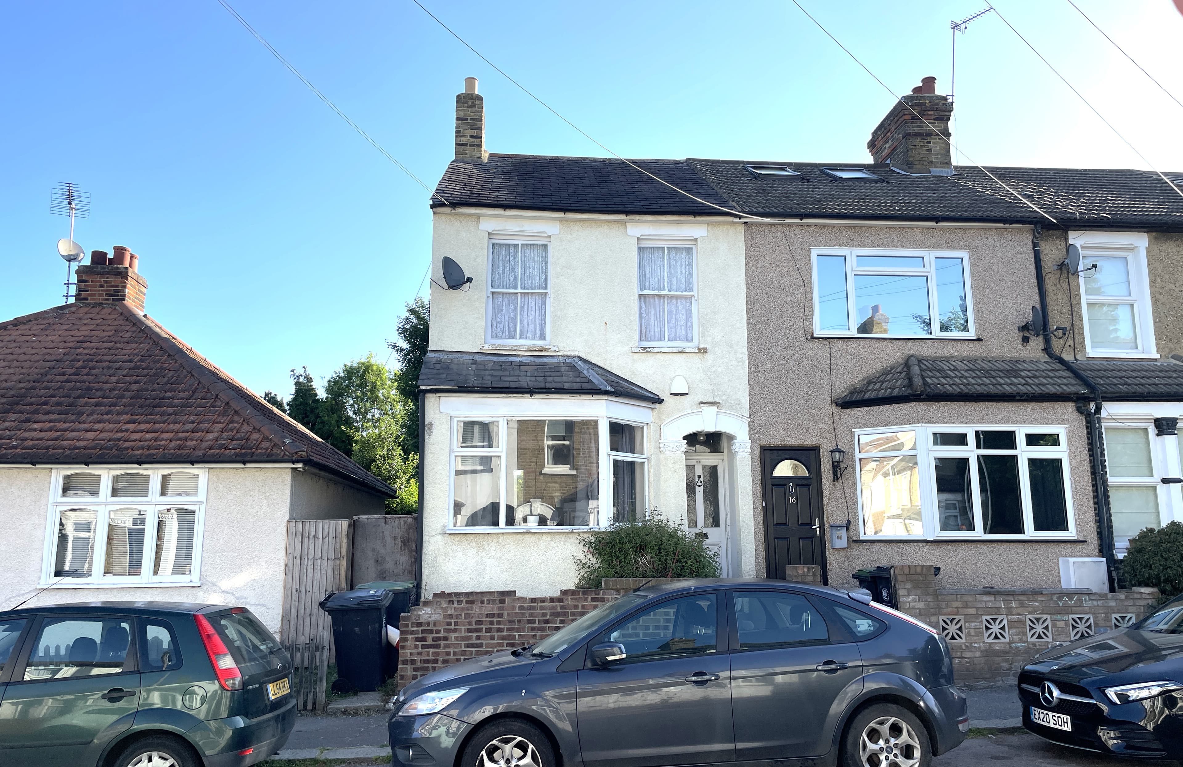 Freehold House Vacant Possession