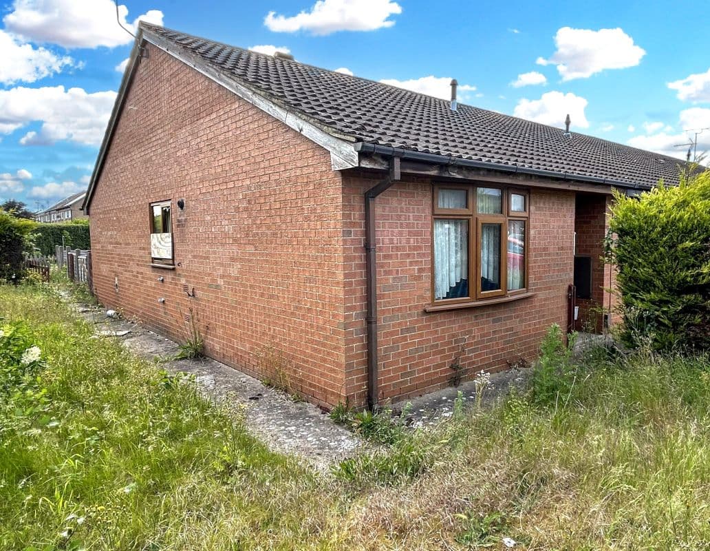 Freehold Bungalow Vacant Possession