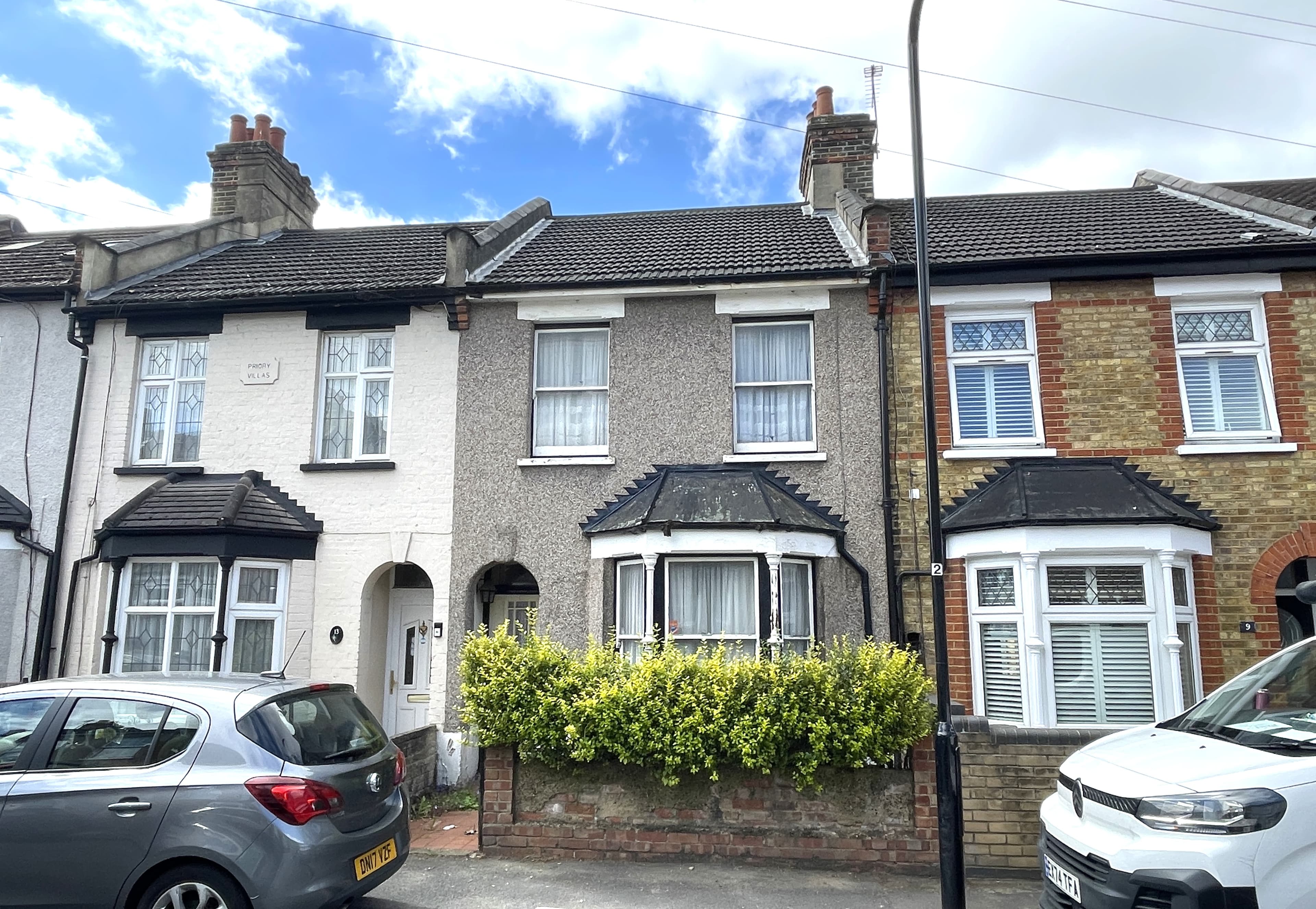 Freehold House Vacant Possession