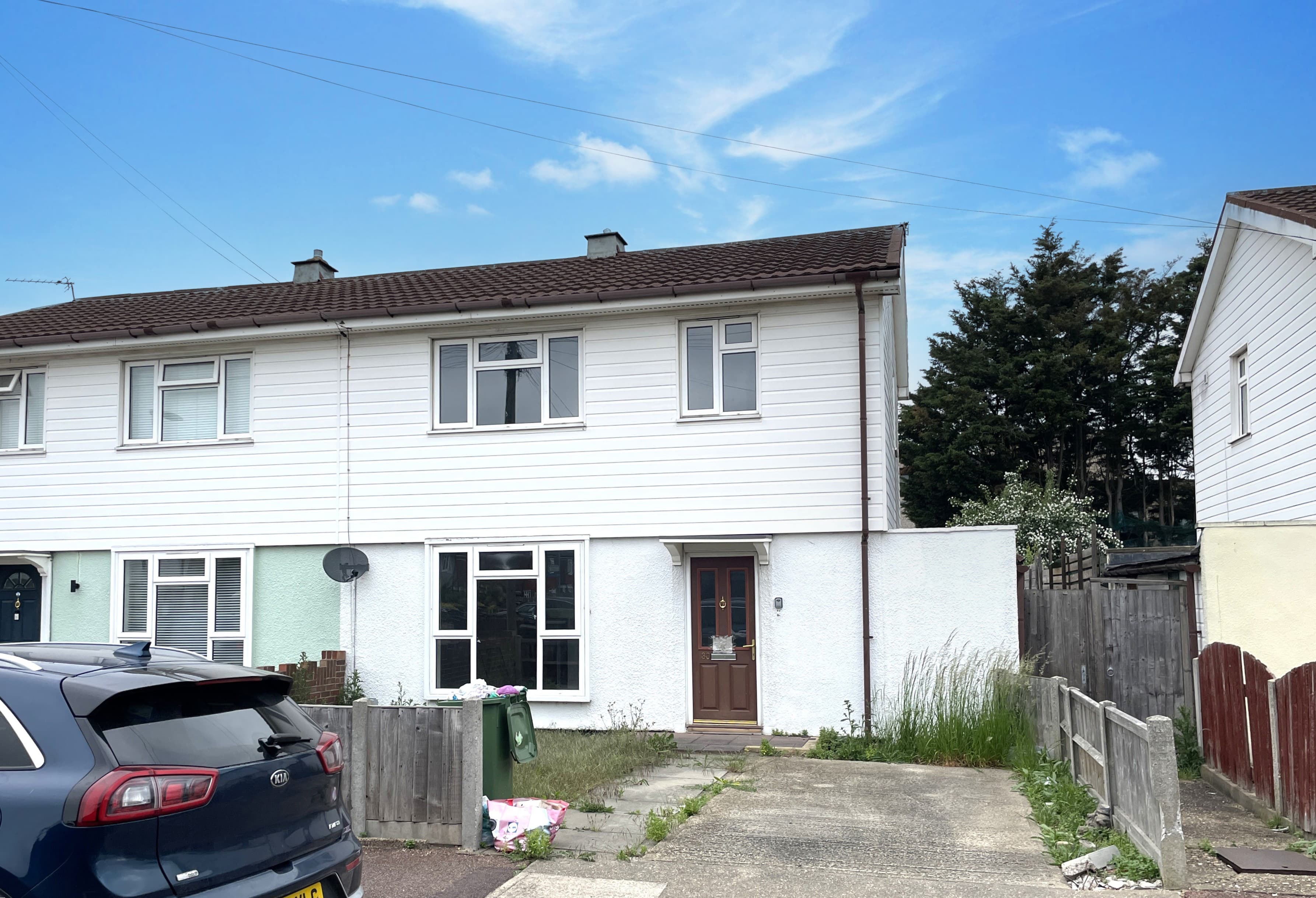 Freehold House Vacant Possession
