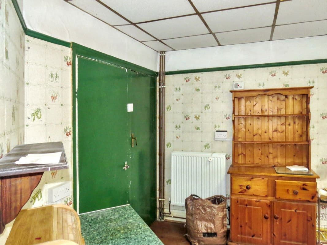 Lot 154 - 14 Swindon Street, Burnley, BB11 4PF