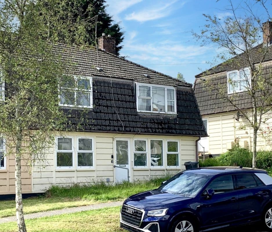 Leasehold Flat Vacant Possession