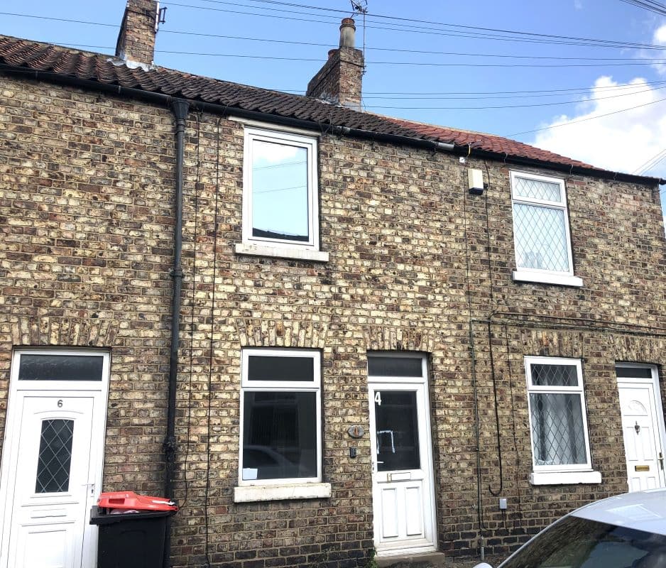 Freehold House Vacant Possession