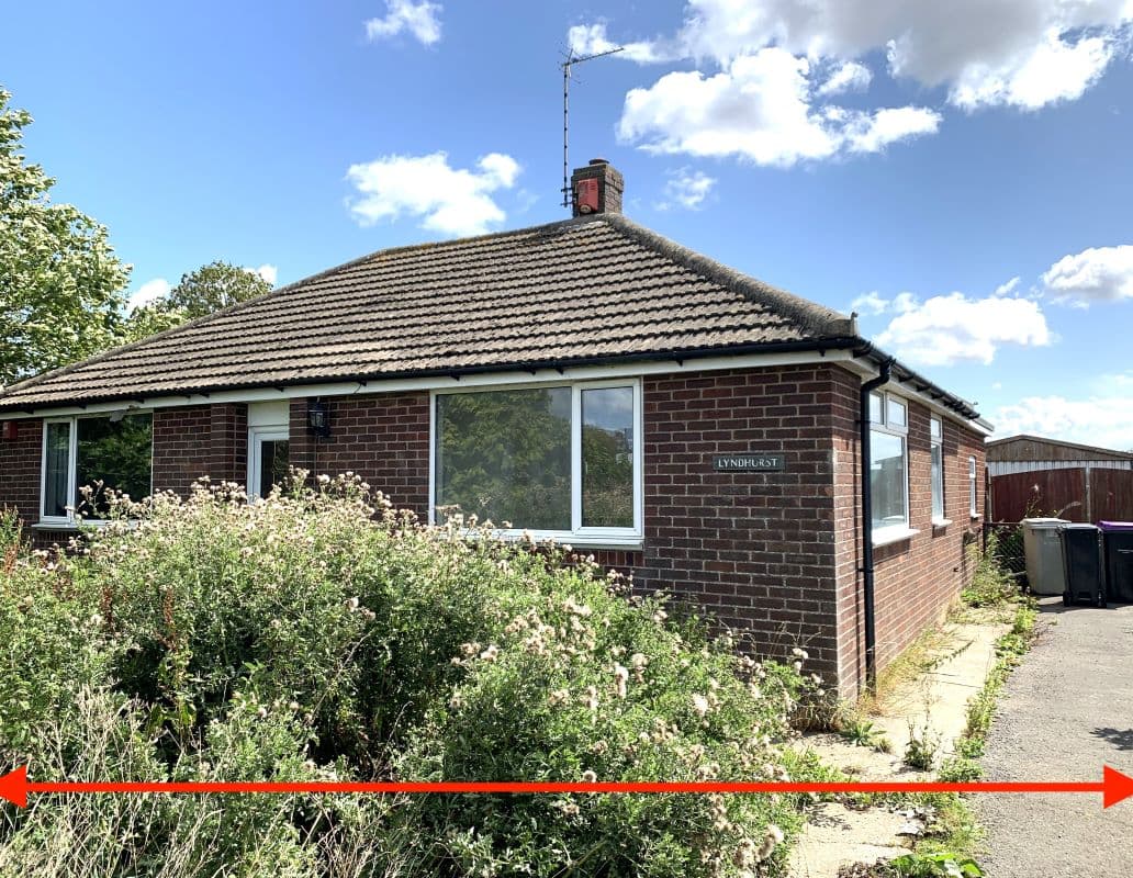 Freehold Detached Bungalow and Garage Vacant Possession