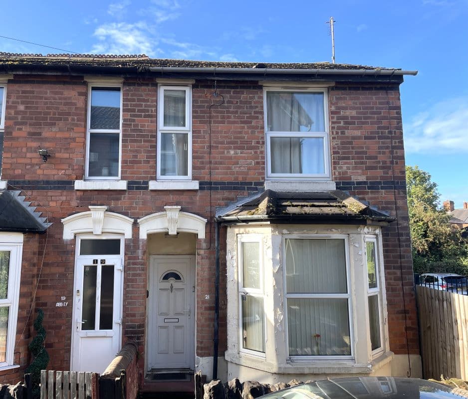 Freehold House Vacant Possession