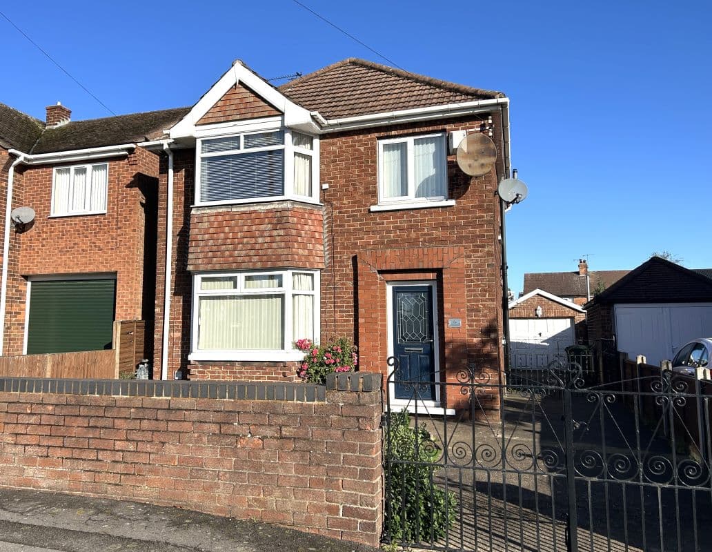 Freehold Detached House and Garage Vacant Possession