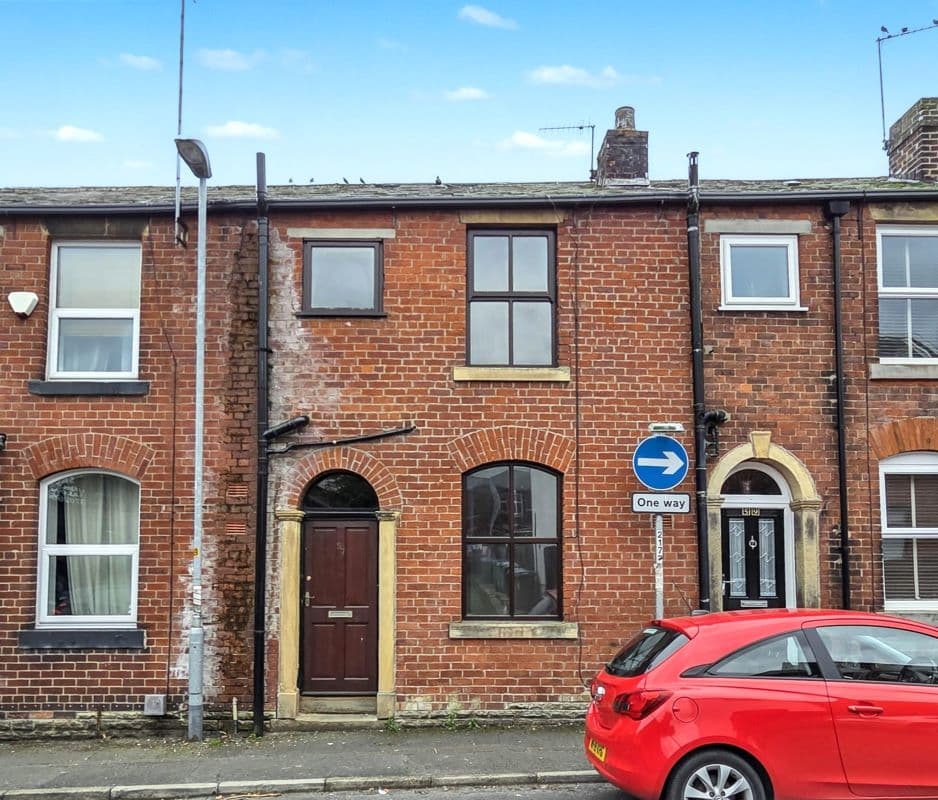 Freehold House Vacant Possession