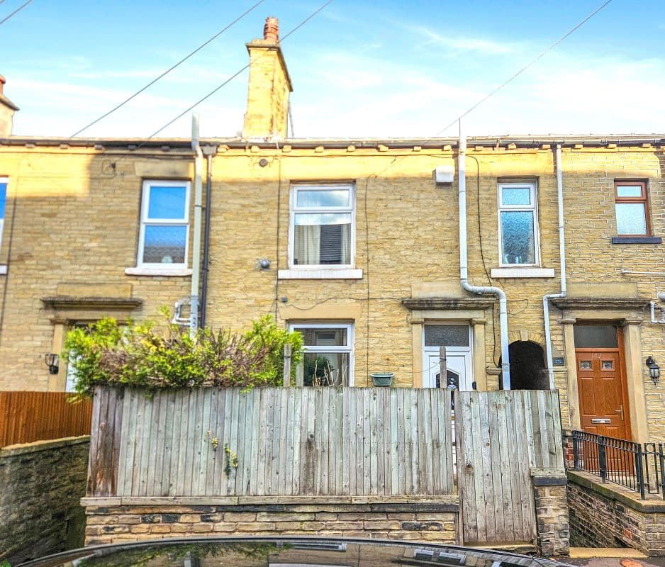 Freehold House with Vacant Possession