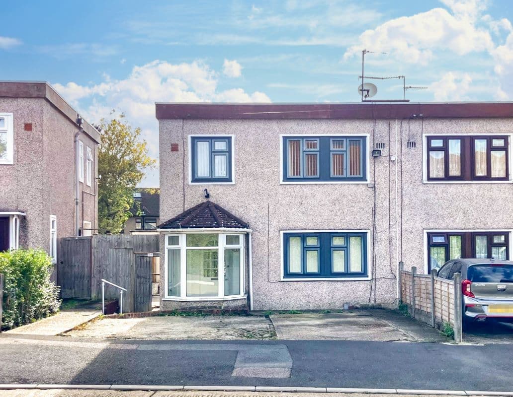 Freehold House Vacant Possession