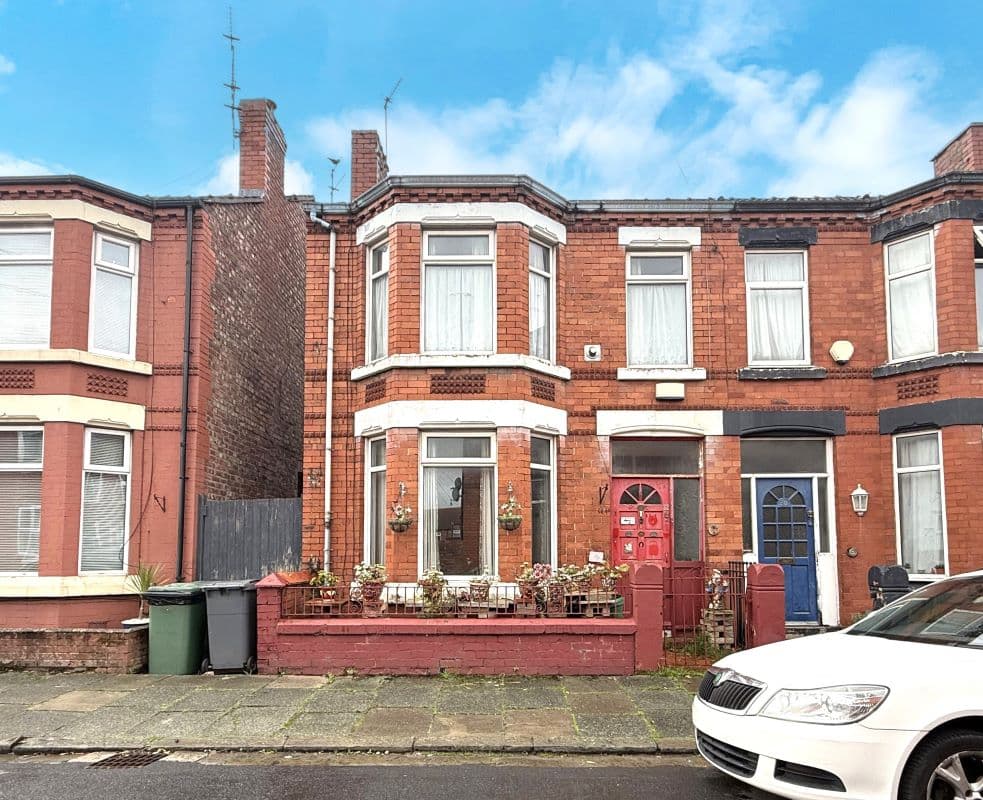 Freehold House Vacant Possession