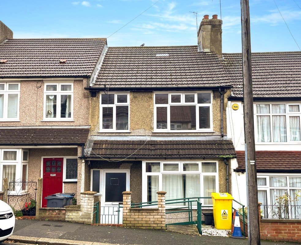 Freehold House Requiring Modernisation