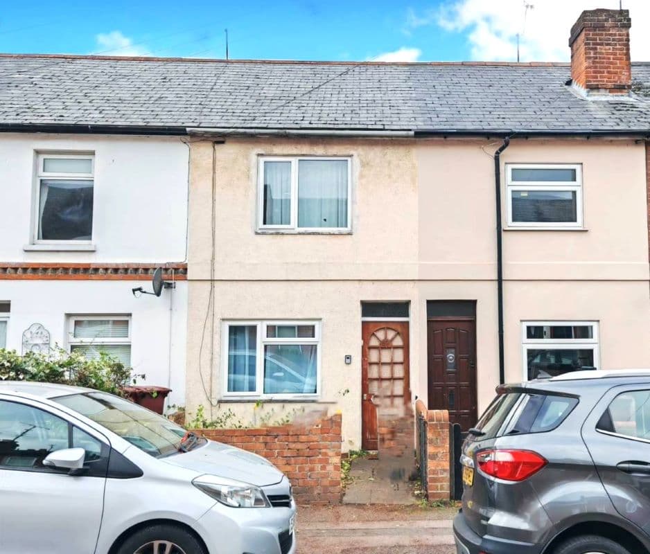 Freehold House Vacant Possession