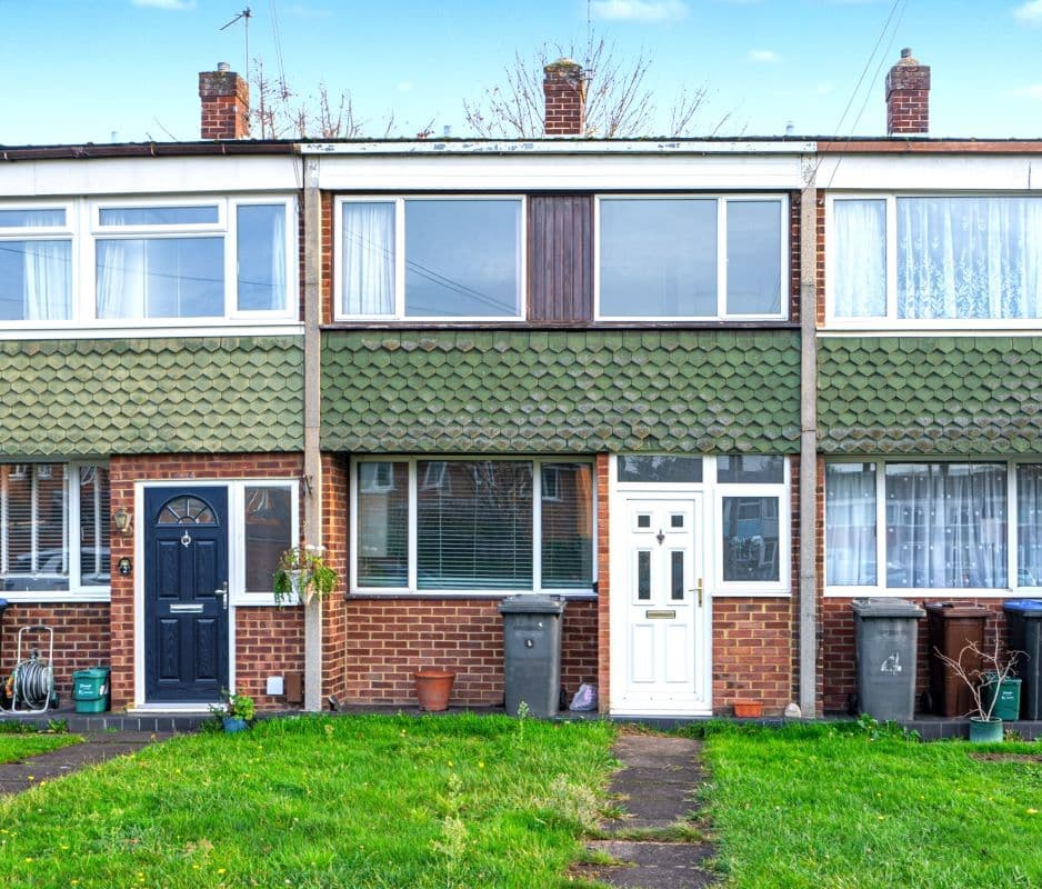 Freehold House Vacant Possession