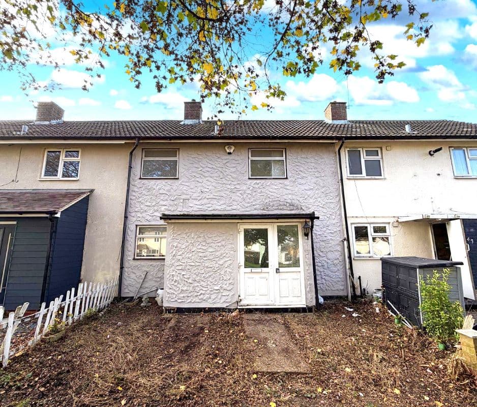 Freehold House Vacant Possession