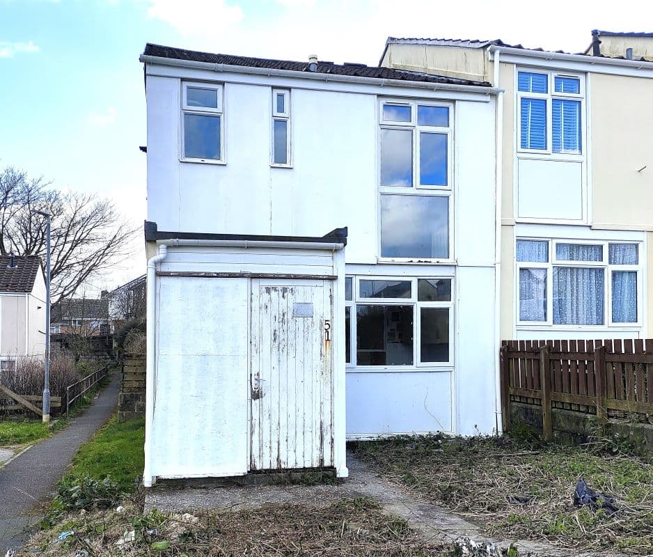 Freehold House Vacant Possession