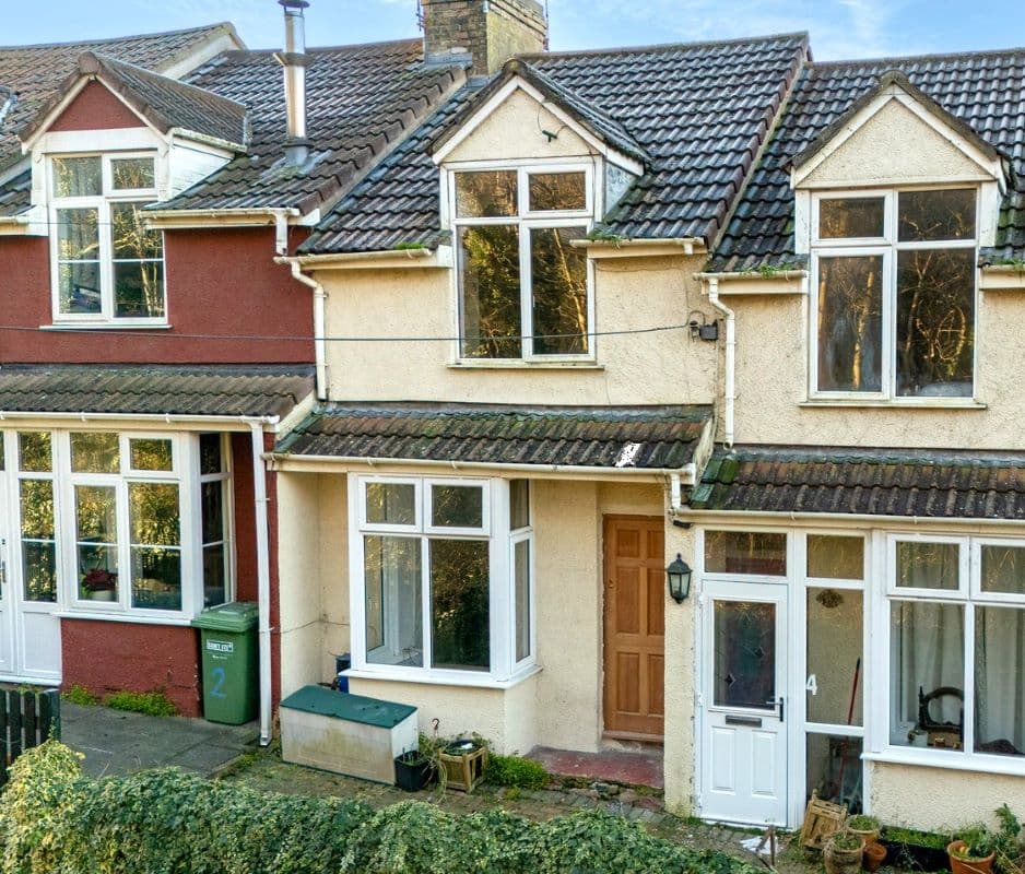 Freehold House Vacant Possession