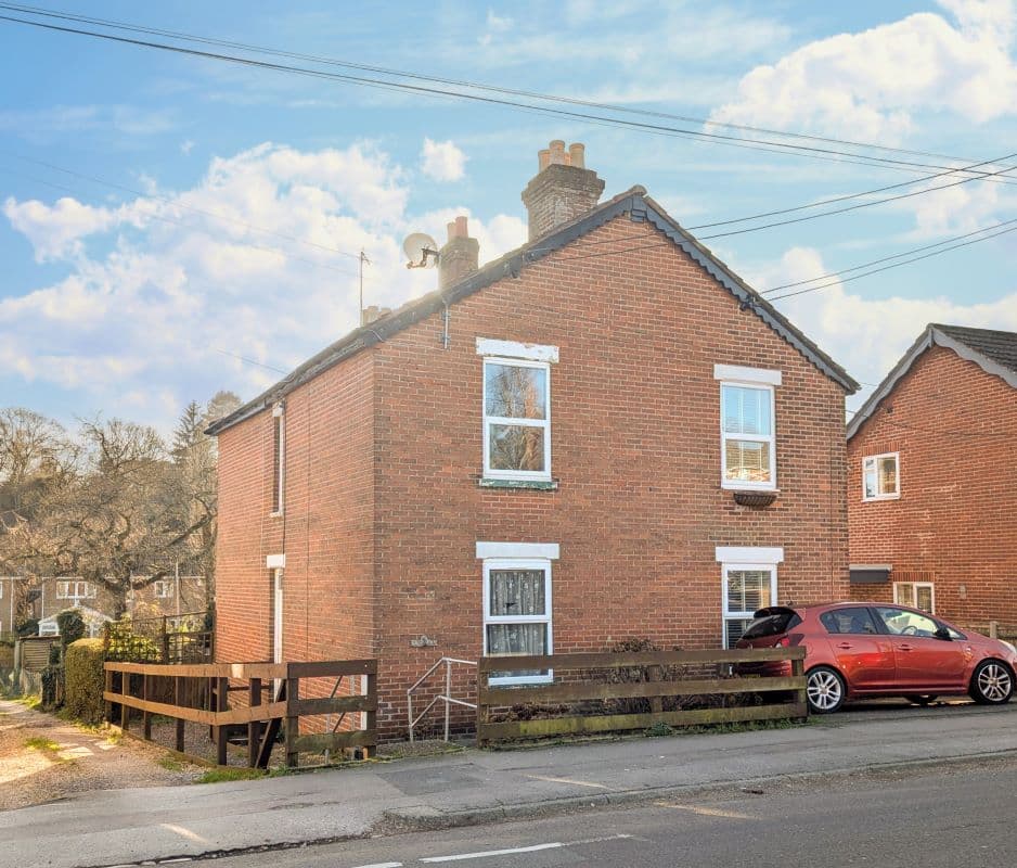 Freehold House Requiring Modernisation