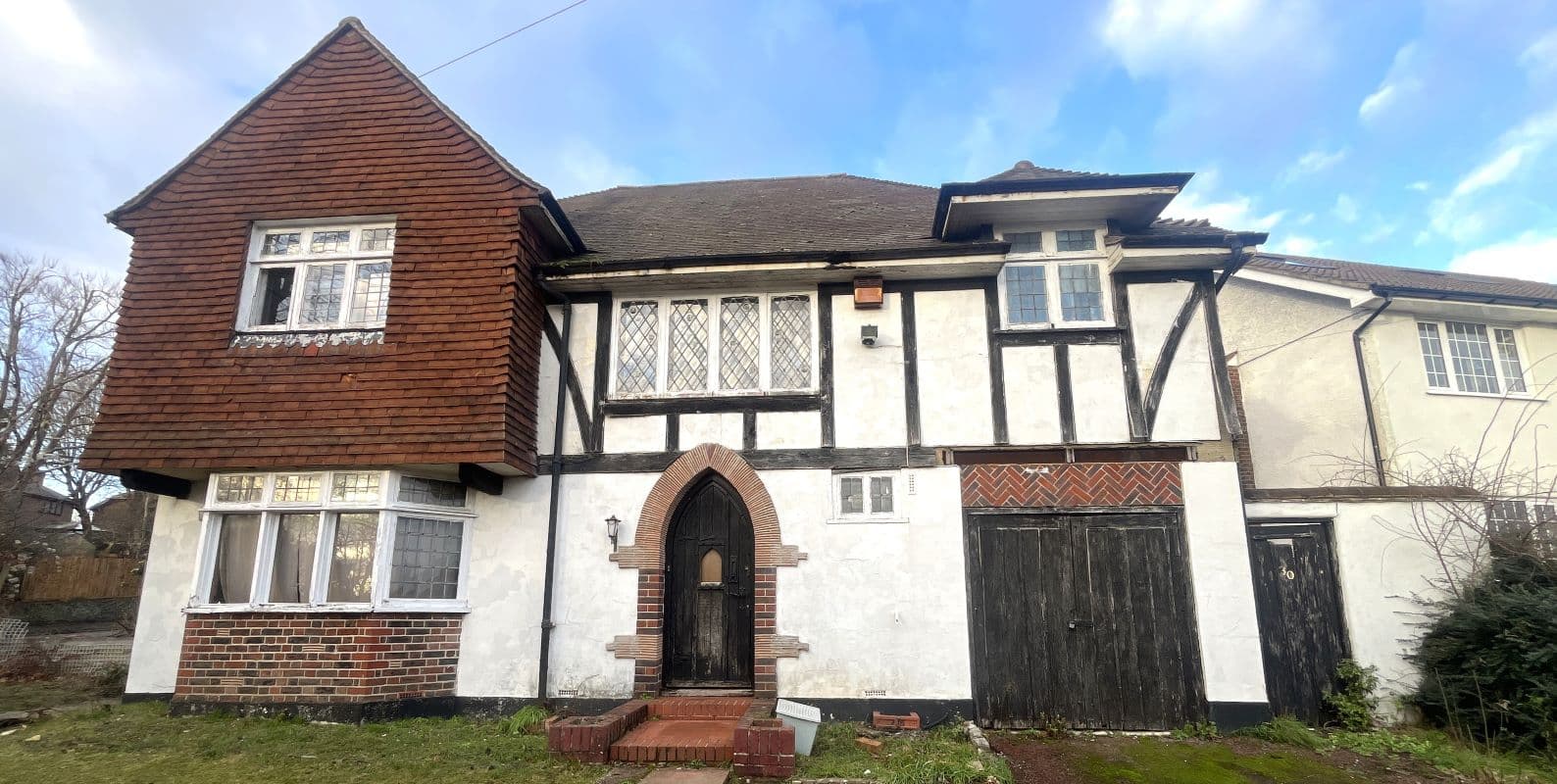 Freehold Investment Detached House and Garage with Planning Permission Granted for Conversion of the Existing Dwellinghouse into Two Self-Contained Homes