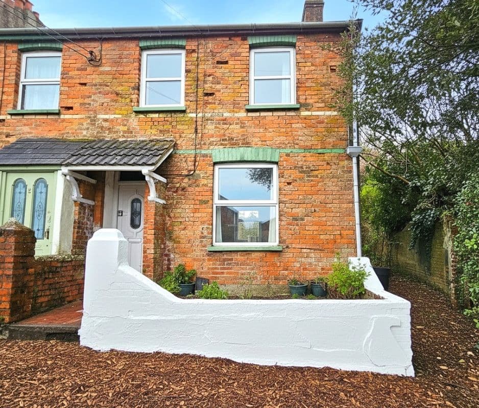 Freehold End of Terrace House and Garage Vacant Possession