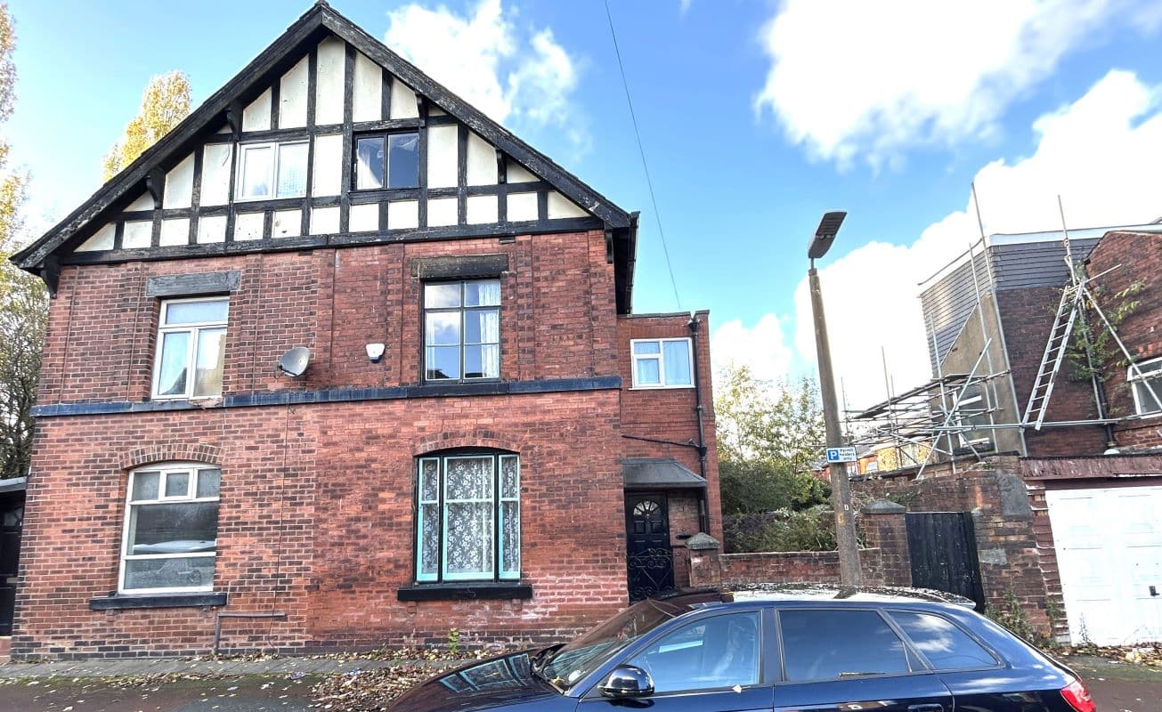 Leasehold House Vacant Possession