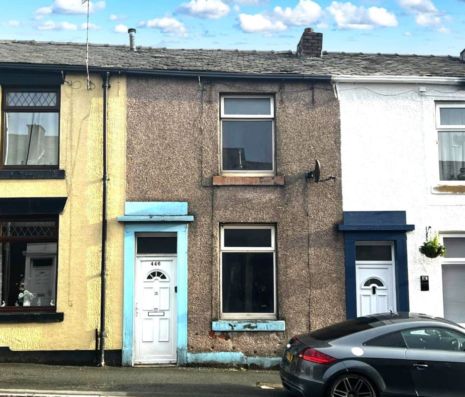 Freehold House Vacant Possession