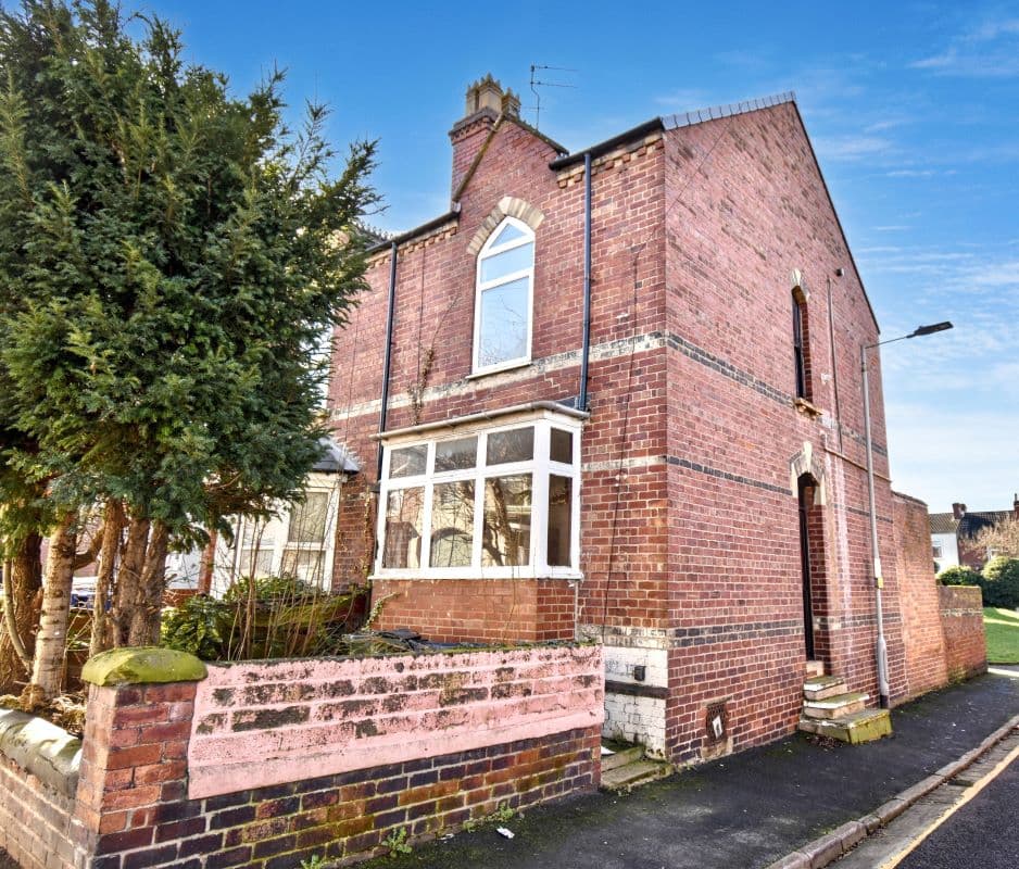 Freehold House Vacant Possession