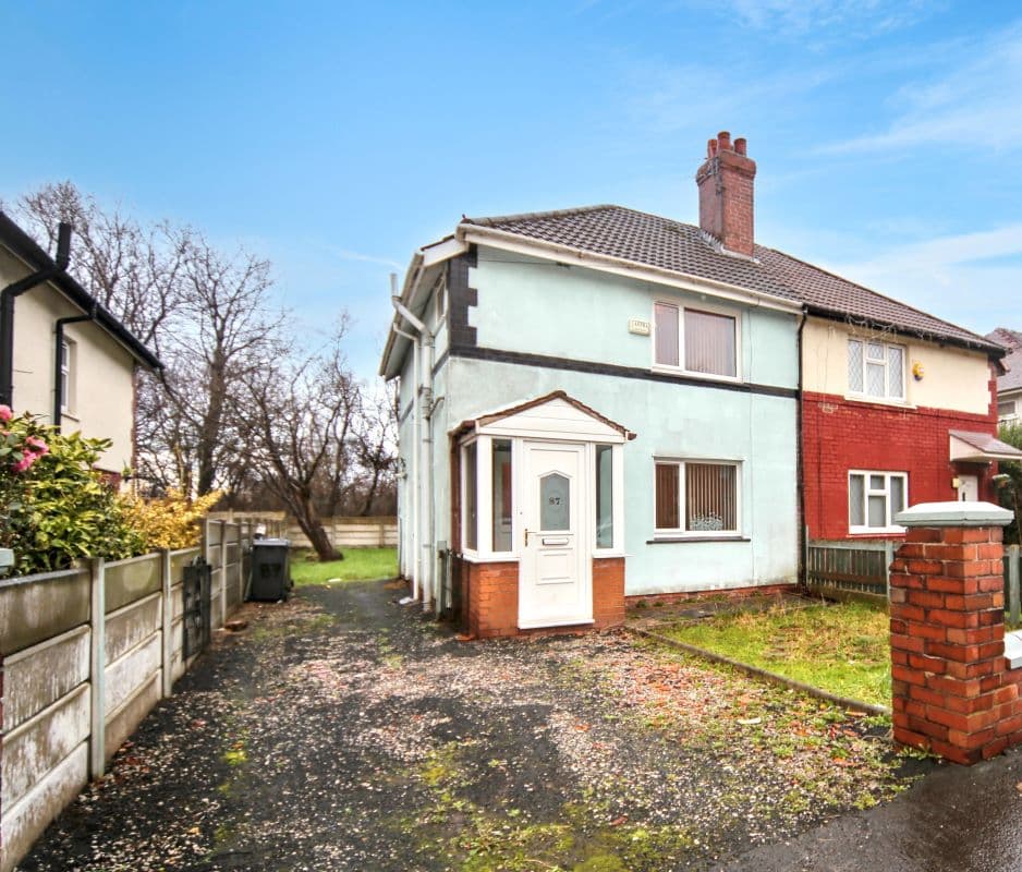 Freehold House Vacant Possession