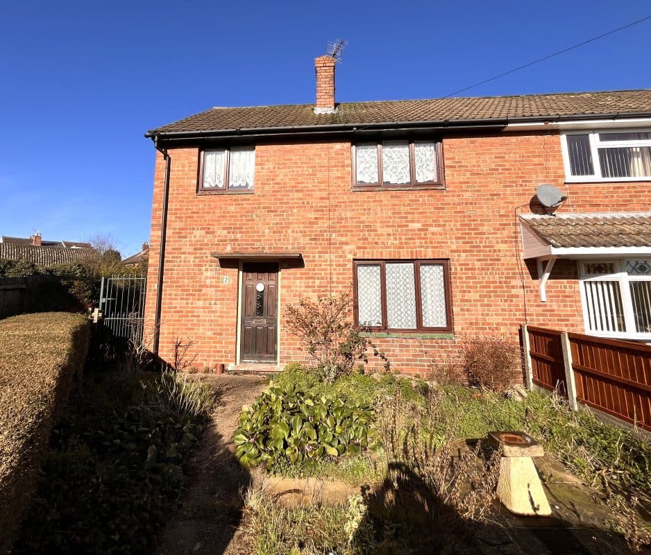 Freehold House Vacant Possession