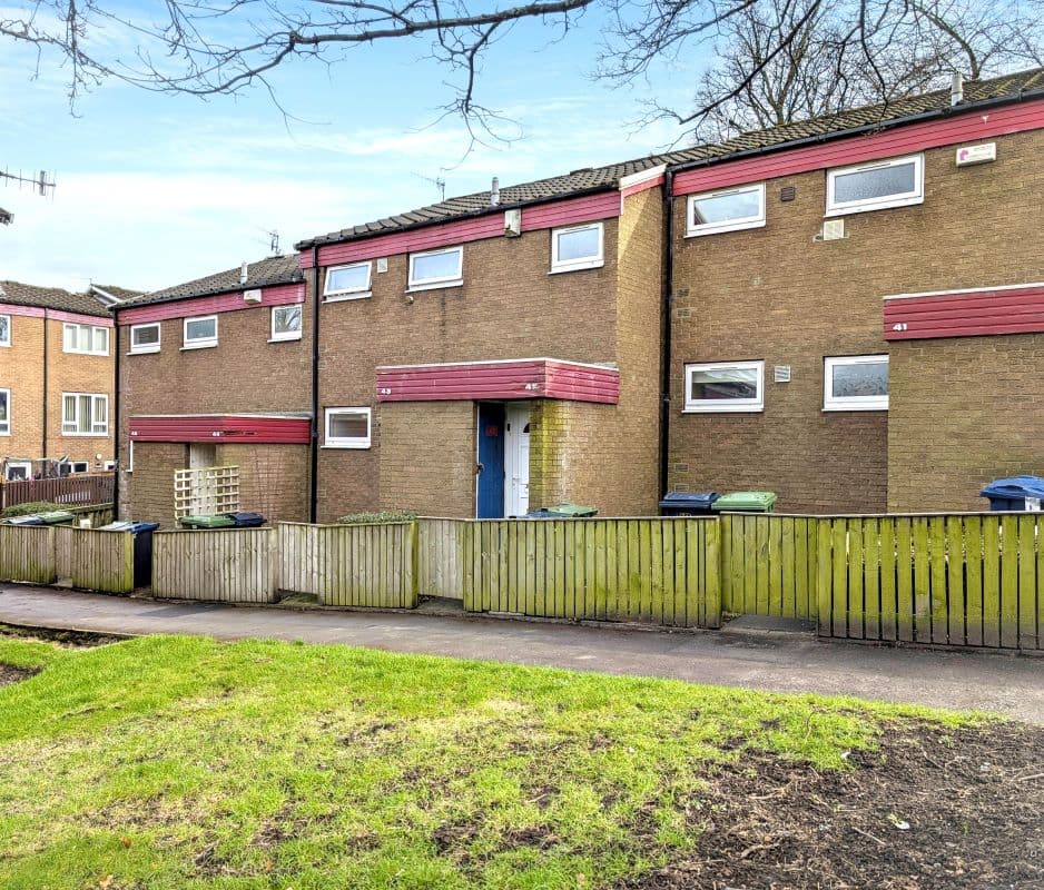 Leasehold Flat Vacant Possession
