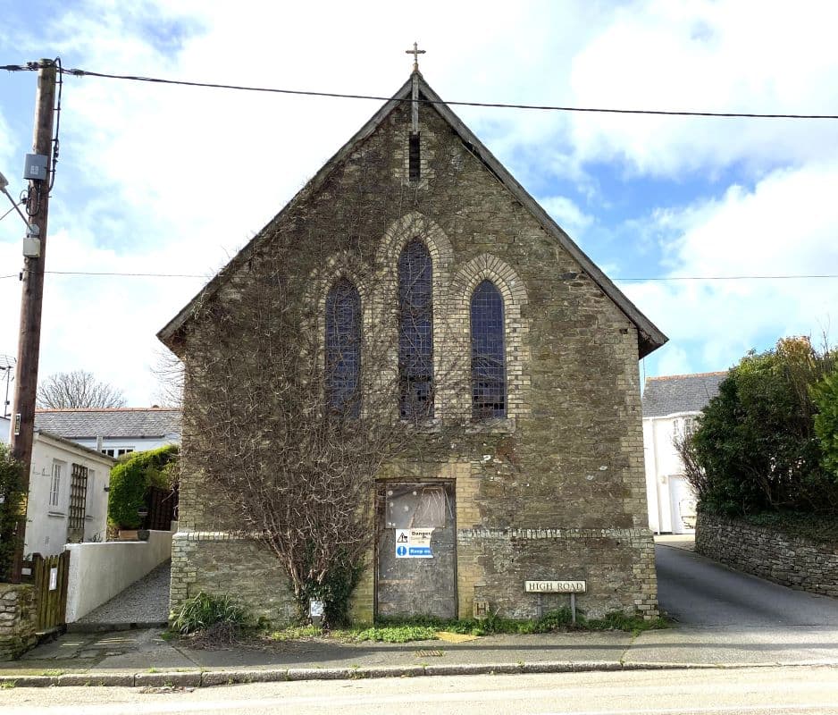 Freehold Detached Former Church Hall Vacant Possession
