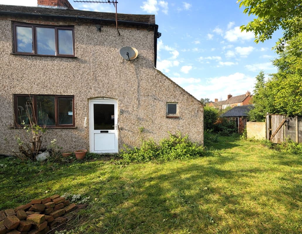 Freehold House Vacant Possession