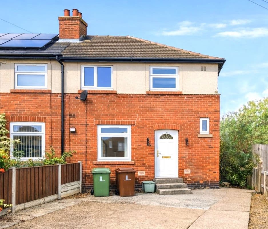 Freehold House Vacant Possession