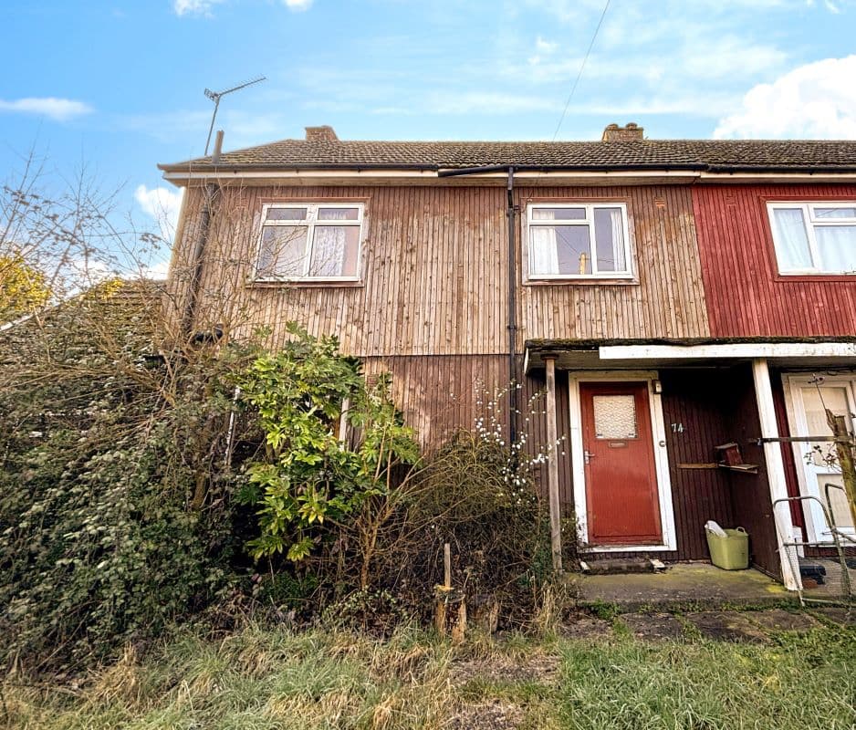 Freehold House Vacant Possession