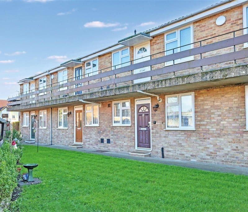 Leasehold Flat Vacant Possession