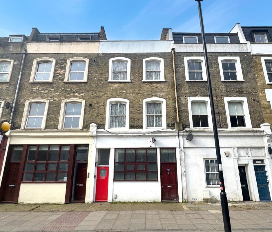 Leasehold Flat Vacant Possession