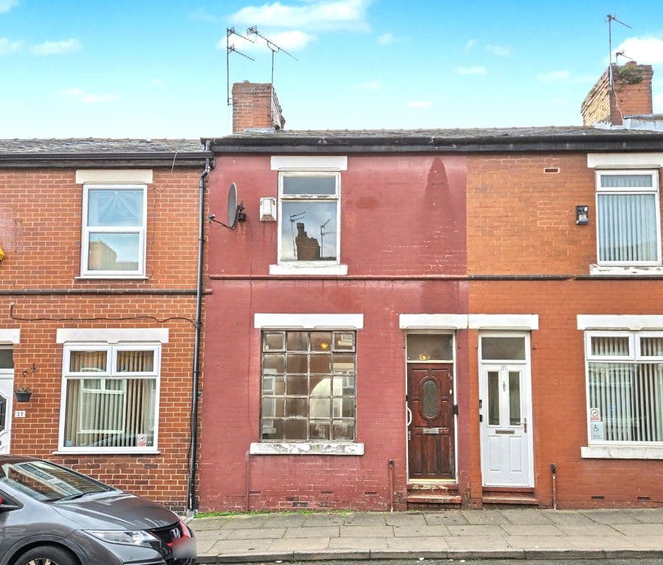 Freehold House Vacant Possession