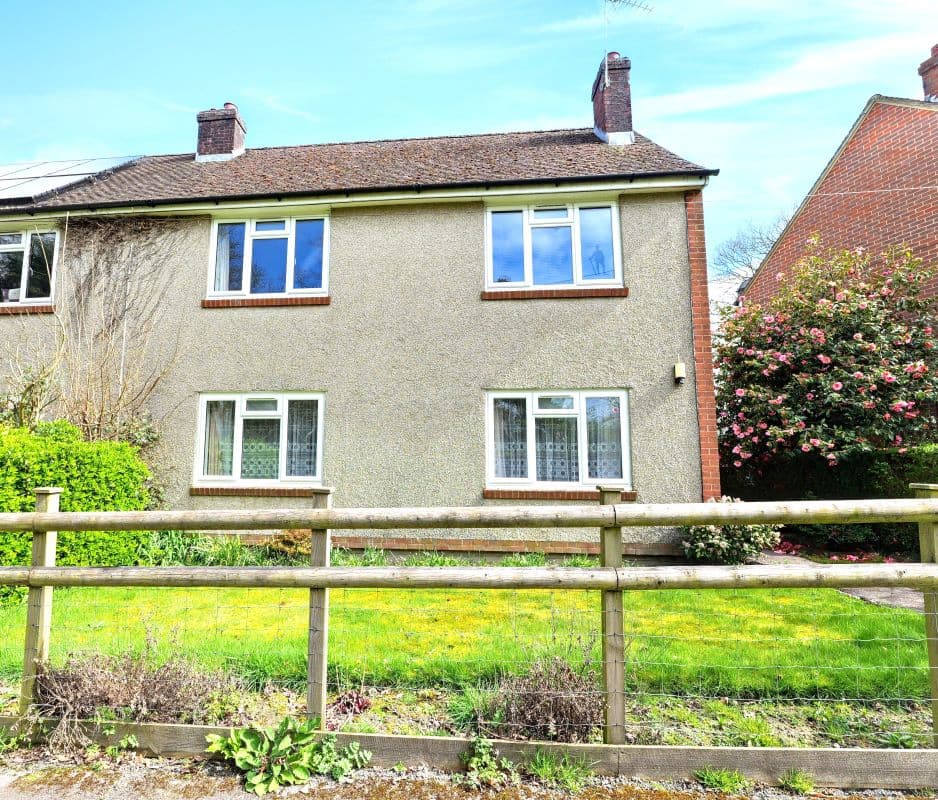 Freehold Semi-Detached House Vacant Possession
