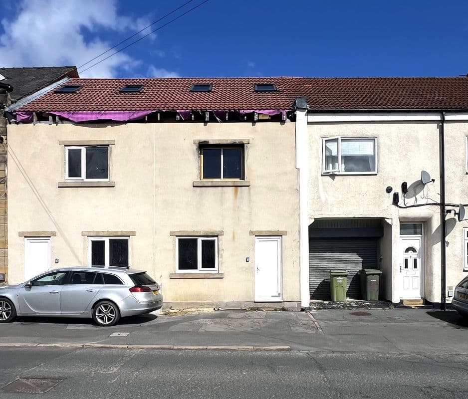 Freehold House Vacant Possession