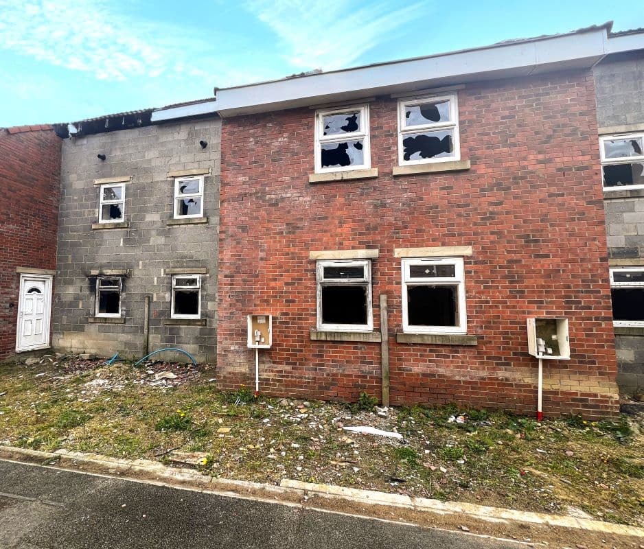 Freehold House Vacant Possession