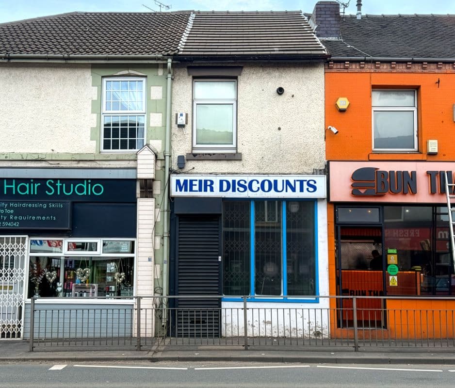 Freehold Vacant Shop and Upper Flat